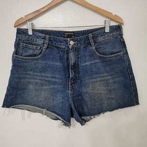 Frank and Oak The Stevie Cutoff Short in Blue